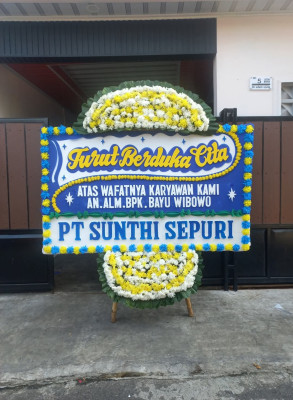 Papan Bunga Duka di Padang Nangka